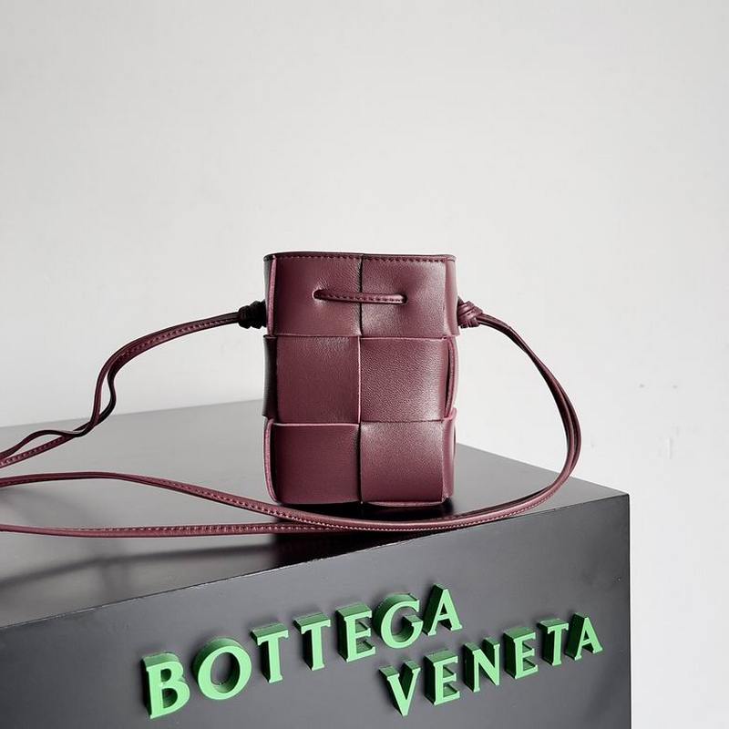 Bottega Veneta Handbags 475